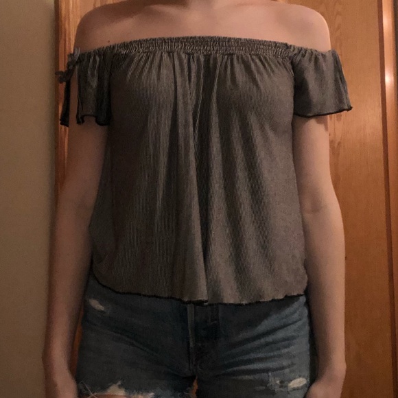 American Eagle Striped Off The Shoulder Top - Picture 1 of 5